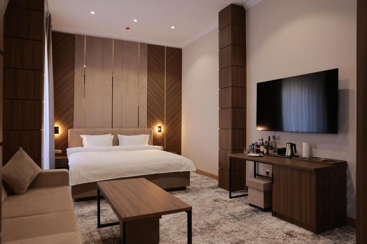 Damir Hotel Nukus Exterior foto